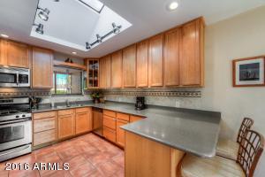 1014 E Denton Ln, Phoenix, AZ 85014 photo 14