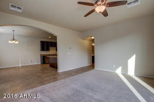 904 S Wallrade Ln, Gilbert, AZ 85296 photo 5