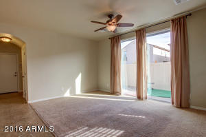 904 S Wallrade Ln, Gilbert, AZ 85296 photo 3