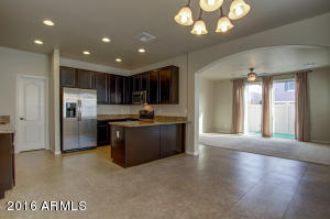 904 S Wallrade Ln, Gilbert, AZ 85296 photo 8
