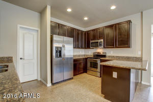 904 S Wallrade Ln, Gilbert, AZ 85296 photo 10