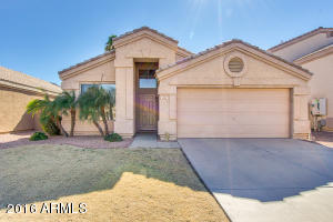 1687 E Saratoga St, Gilbert, AZ 85296 photo 1