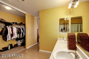 8921 E Oro Cir, Mesa, AZ 85212 photo 24