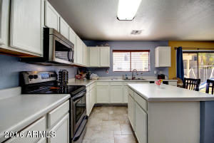 8921 E Oro Cir, Mesa, AZ 85212 photo 10