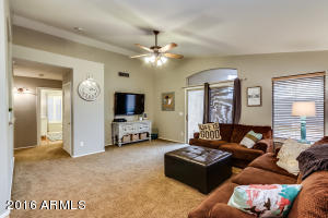 3040 E Millbrae Ln, Gilbert, AZ 85234 photo 4