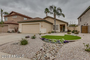 3040 E Millbrae Ln, Gilbert, AZ 85234 photo 1