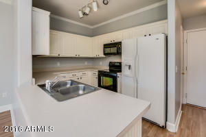 1564 S Heron Dr, Gilbert, AZ 85296 photo 9