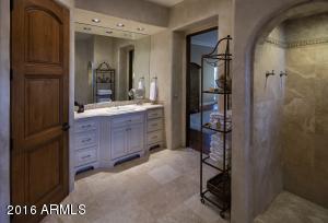 5125 E Palomino Rd, Phoenix, AZ 85018 photo 22