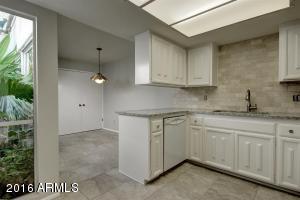 1927 E Medlock Dr, Phoenix, AZ 85016 photo 7