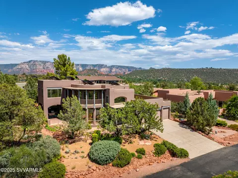 2210 E Mule Deer Rd, Sedona, AZ 86336