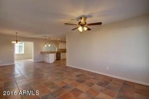 4139 E Pleasant Ln, Phoenix, AZ 85042 photo 7