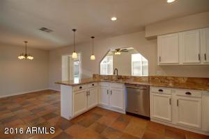 4139 E Pleasant Ln, Phoenix, AZ 85042 photo 5