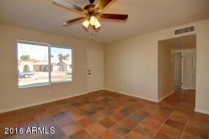 4139 E Pleasant Ln, Phoenix, AZ 85042 photo 8