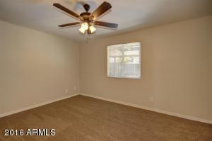 4139 E Pleasant Ln, Phoenix, AZ 85042 photo 21