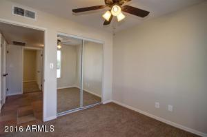 4139 E Pleasant Ln, Phoenix, AZ 85042 photo 17