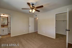 4139 E Pleasant Ln, Phoenix, AZ 85042 photo 22