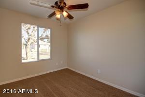 4139 E Pleasant Ln, Phoenix, AZ 85042 photo 19