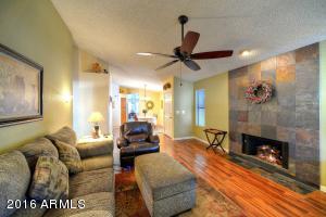 726 E Rosemonte Dr, Phoenix, AZ 85024 photo 2