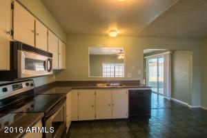 3326 W Grovers Ave, Phoenix, AZ 85053 photo 9