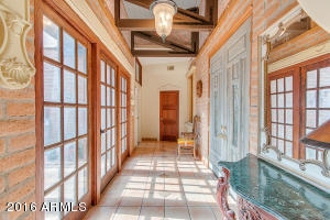 2127 E Clipper Ln, Gilbert, AZ 85234 photo 4