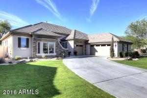 3029 E Weather Vane Rd, Gilbert, AZ 85296 photo 2