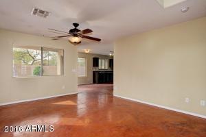 1733 E Milky Way, Gilbert, AZ 85295 photo 2