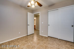 2420 E Morrow Dr, Phoenix, AZ 85050 photo 12