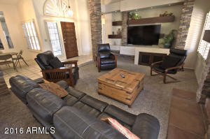 2731 E Leonora St, Mesa, AZ 85213 photo 3