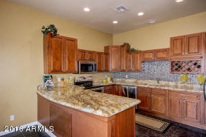 9708 N 3rd Dr, Phoenix, AZ 85021 photo 8