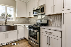 3535 E Piccadilly Rd, Phoenix, AZ 85018 photo 3