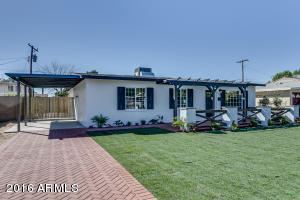 3535 E Piccadilly Rd, Phoenix, AZ 85018 photo 1