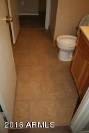 902 E Beth Dr, Phoenix, AZ 85042 photo 2
