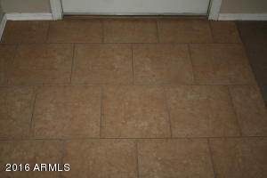 902 E Beth Dr, Phoenix, AZ 85042 photo 7