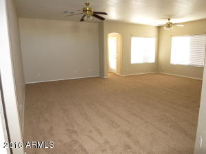 6735 E Northridge St, Mesa, AZ 85215 photo 2