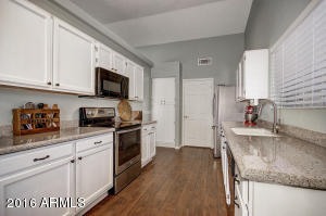 1468 E Tremaine Ave, Gilbert, AZ 85234 photo 7