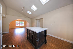 2021 E Carson Dr, Tempe, AZ 85282 photo 5
