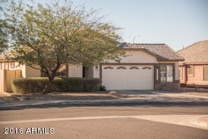 7635 E Des Moines Cir, Mesa, AZ 85207 photo 2