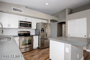 3899 E Vaughn Ave, Gilbert, AZ 85234 photo 2