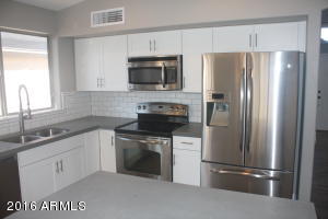 3899 E Vaughn Ave, Gilbert, AZ 85234 photo 4