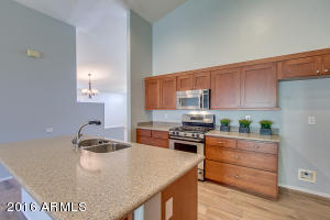 440 S Peppertree Dr, Gilbert, AZ 85296 photo 6