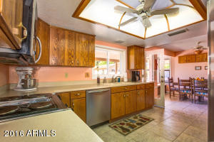 1025 El Freda Rd, Tempe, AZ 85284 photo 7