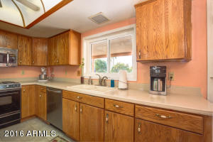 1025 El Freda Rd, Tempe, AZ 85284 photo 9