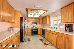 1025 El Freda Rd, Tempe, AZ 85284 photo 8