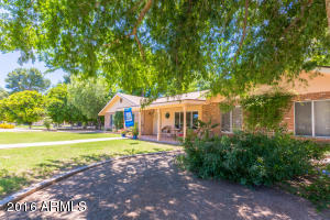 1025 El Freda Rd, Tempe, AZ 85284 photo 2