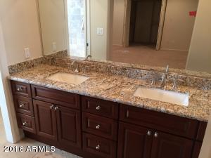 630 E Winter Dr, Phoenix, AZ 85020 photo 16
