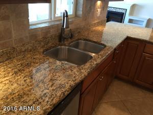 630 E Winter Dr, Phoenix, AZ 85020 photo 5
