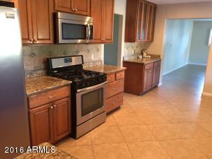 630 E Winter Dr, Phoenix, AZ 85020 photo 9