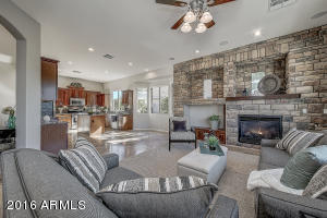 1073 E Hopkins Rd, Gilbert, AZ 85295 photo 6