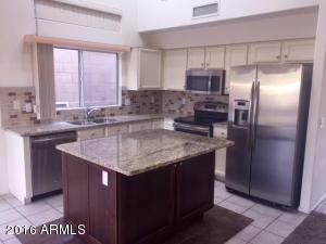 1246 E Captain Dreyfus Ave, Phoenix, AZ 85022 photo 4