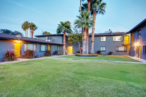 1241 E Thomas Rd, Phoenix, AZ 85014 photo 3